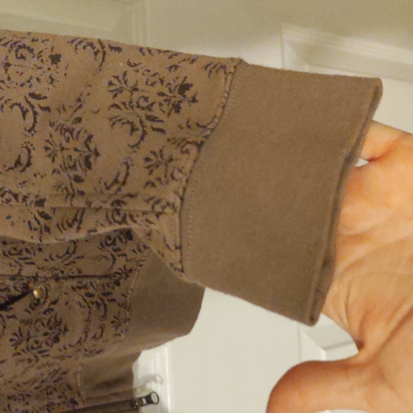 2-Way Zipper Hoodie/ Sweatshirt with Tie-back, Brown Scroll Pattern - Picture 3 of 12